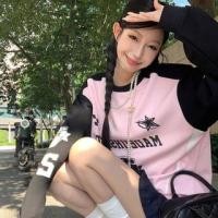 ราคา Long-Sleeve Crew Neck Lettering Raglan Pullover (1132439538)