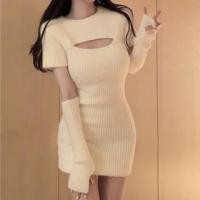 ราคา Set: Short-Sleeve Crew Neck Plain Cutout Mini Bodycon Knit Dress + Long Gloves (1132515131)