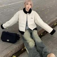 ราคา Lettering Fluffy Trim Zip Jacket (1132574616)