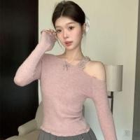 ราคา Cold-Shoulder Asymmetrical Plain Long-Sleeve Floral Knit Top (1132648450)