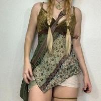 ราคา V-Neck Floral Print Paneled Asymmetric-Hem Slim-Fit Camisole Top (1132605263)