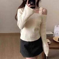 ราคา Long Sleeve Cold Shoulder Plain Floral Crochet Knit Top (1132674382)