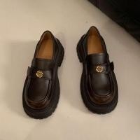 ราคา Floral Buckled Loafers (1132771788)