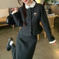 ราคา Peter Pan Collar Dotted Bow Accent Contrast Trim Button-Up Crop Jacket / High Waist Midi H-Line Skirt (1132798733)
