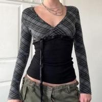 ราคา Long-Sleeve V-Neck Plaid Paneled Crop Top (1132833546)