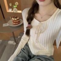 ราคา Long-Sleeve Crew Neck Bow Top White - One Size (1132830833)