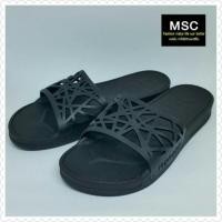 ราคา [รับโค้ด12%เพียงกดติดตามร้าน] Monobo รุ่น Bossa4 สวมสีดำ (115552404)