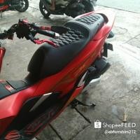 ราคา มอเตอร์หนังลายนูน Pcx Nmax Aerox Adv Vario Beat Scoopy Mio.Dll สําหรับติดเบาะที่นั่งรถยนต์ (3581092955)