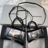 ราคา Balenciaga hourglass หนังวัวเรียบ งามมากทีสุด ขึ้นแบบจากของแท้ อะไหร่เป๊ะที่สุด ฮิตมากรุ่นนี้มี 2 size (3356190085)