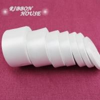 ราคา ริบบิ้นผ้าซาตินสีขาวสําหรับตกแต่งชุดแต่งงาน ( 22 เมตร / ม้วน) (2846590044)