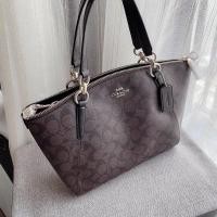 ราคา ผ่อน0%~แท้100%กระเป๋าสะพาย Coach แท้ พัดหนังสีดำ13” SMALL KELSEY SATCHEL COACH F28993/ F28989 (1519580994)
