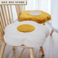 ราคา เบาะรองนั่ง หมอนอิงรูปดอกไม้ สีขาว เหลืองขนาด 50 50 cm ᴍᴇᴇ ᴅᴇᴇ sᴛᴏʀᴇ (3768380440)