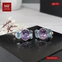 ราคา MT ต่างหูพลอยแท้ อเมทิสท์, บลูโทพาส ดีไซน์ 3เม็ดเรียง ก้านอิงลิชล็อค ตัวเรือนเงินแท้ ชุบทองคำขาว Natural Gemstone Amethyst, Blue Topaz 3 stone Design English Lock Sterling Silver Huggie Earrings (ge12