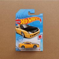 ราคา Hotwheels รุ่น Honda Prelude เหลืองฝาดำ (15977387629)