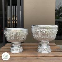 ราคา ชุดขันน้ำพร้อมพานรองลายไทย อลูมิเนียม ตรากระเช้า ขนาด 18/20 cm ขันลายไทย ขันพานรอง ขัน (6014766802)