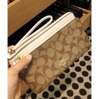 ราคา พร้อมส่ง แท้ % New Coach คล้องมือ 2 ซิป L DOUBLE ZIP WALLET IN SIGNATURE CANVAS (COACH C5576) IM/KHAKI/CHALK (10227006971)
