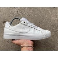 ราคา Sz.41/26 ซม. รองเท้ากีฬา-Nike COURT ROYALE AC Shockproof Sneakers มือสองของแท้ 100% (21251934822)
