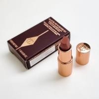 ราคา (ขอโค้ดลด 30-40฿ ทักเเชท) CHARLOTTE TILBURY MATTE REVOLUTION สี Pillow Talk ขนาด 1.1 g. (22840014746)