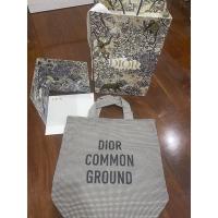 ราคา กระเป๋า Dior Christian Dior Cruise 2020 Common Ground Canvas Tote Bag (ของแท้) (16976076868)