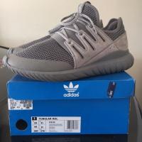 ราคา Used like new Adidas tubular RDL (399894028)