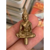 ราคา พระยอดธง รุ่นขุมทรัพย์ ปี39 พระเครื่อง หลวงพ่อพุธ วัดป่าสาลวัน .เมือง .นครราชสีมา (15284049401)