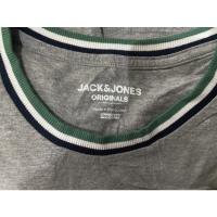 ราคา เสื้อยืด JACK&JONES มือ 2 ขนาด 42 นิ้ว (23503331794)