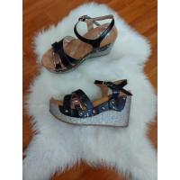 ราคา รองเท้าส้นตึกพื้นหนานุ่มมากๆ แบรนด์ SHUBERRY แท้100% (size39) (16963285989)