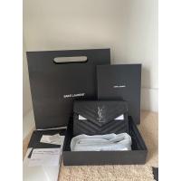 ราคา Ysl woc 7.5 ปี 22 shw (21538520989)