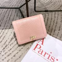 ราคา < พร้อมส่ง >กระเป๋าผู้หญิง ทรงสี่เหลี่ยม สีชมพู (12998120429)