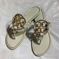 ราคา Tory Burch 100% Miller Sandals Patent leather สินค้าของแท้อุปกรณ์ครบ กล่องป้ายและถุงมีหมด สอบถามเพิ่มเติมได้ค่ะ (6325941685)