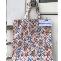 ราคา กระเป๋าถือ Kloset (1018129931)