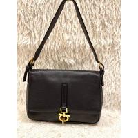 ราคา กระเป๋าหนังมือสองแบรนด์ Salvatore ferragamo สภาพยังใหม่ อะไหล่มีซีดบ้างเล็กน้อย มีช่องใส่ของช่องใหญ่ 1 ช่อง ภายในสะอาด (20181087054)