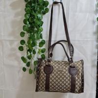 ราคา กระเป๋าทรงหมอน Brand: Nine West (19166684729)