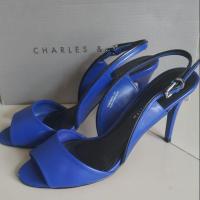 ราคา รองเท้าส้นสูง CHARLES & KEITH Used..✌ (894964892)