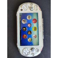 ราคา PS Vita สีขาว/ชมพูอ่อน รุ่น 2006 แปลงแล้วครบกล่อง สภาพดีมากๆๆๆ (4972924612)