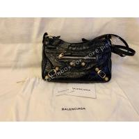 ราคา used Balenciaga Hip Black GHW แท้ สภาพดี (10955590200)