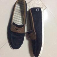 ราคา รองเท้า ผู้ชายLacoste ของแท้ 100% เบอร์ 43 (322057614)