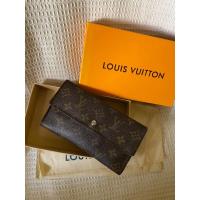 ราคา Lv กระเป๋าตังค์ใบยาว 3 พับ ของแท้‼️ (21583509123)