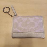 ราคา พวงกุญแจกระเป๋า Coach แท้ขนาด 4 * 3 นิ้ว (7733311537)