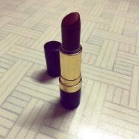 ราคา Used ลิปสติก Revlon สีแดงเพลิง ลุคดูหรูหรา (117424205)