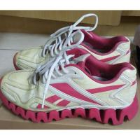 ราคา รองเท้าผ้าใบReebokมือสอง (1412443888)