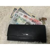 ราคา กระเป๋าสตางค์ ผู้หญิงใบยาว ยี่ห้อCK Calvin Klein สีดำทรง slim บาง สวย ใหม่มาก คุ้มมาก ลดสุดๆ‼️ (1294459493)