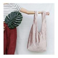 ราคา thou taupe warm tote bag กระเป๋าผ้ากำมะหยี่ (1235943583)