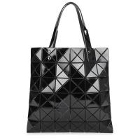 ราคา Used Issey Miyake BAO BAO ขนาด 6X6 สีดำ (แท้ 100%) (1801928306)