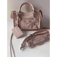 ราคา สินค้าพร้อมส่ง NewBalenciaga Mini City สแตมป์สาย Balenciaga สีชมพูพาสเทล สวย เรียบ หรู ราคาดีมากก (10610148736)