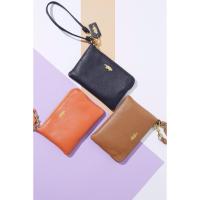 ราคา กระเป๋าคล้องมือรุ่น Malar หนังวัวแท้ ลายลิ้นจี่ สีน้ำตาล (6257546586)