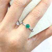 ราคา แหวนพลอยโมรา แหวนเงิน 925 ชุบทองคำขาว มาพร้อมกับพลอยโมรา เพิ่มความมีชีวิตชีวาให้กับนิ้วของคุณด้วยแหวนโมรานี้ (7117012103)