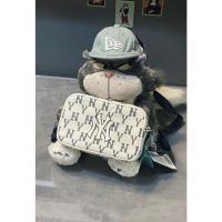 ราคา MLB พร้อมส่ง ของแท้%กระเป๋าสพายมินิใบเล็กสีขาว ชมพู street fashion bag (18258384921)