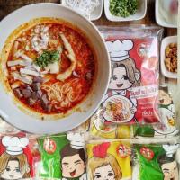 ราคา โปรLive ก๋วยจั๊บกึ่งสำเร็จรูปชามโต จั๊บอุบล จั๊บญวน สกี้ จั๊บเศรษฐี หลายรส (4428994977)