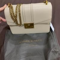 ราคา Charles & Keith แท้ 1000% ใหม่มากกกก ไม่มีตำนิ (1988816754)